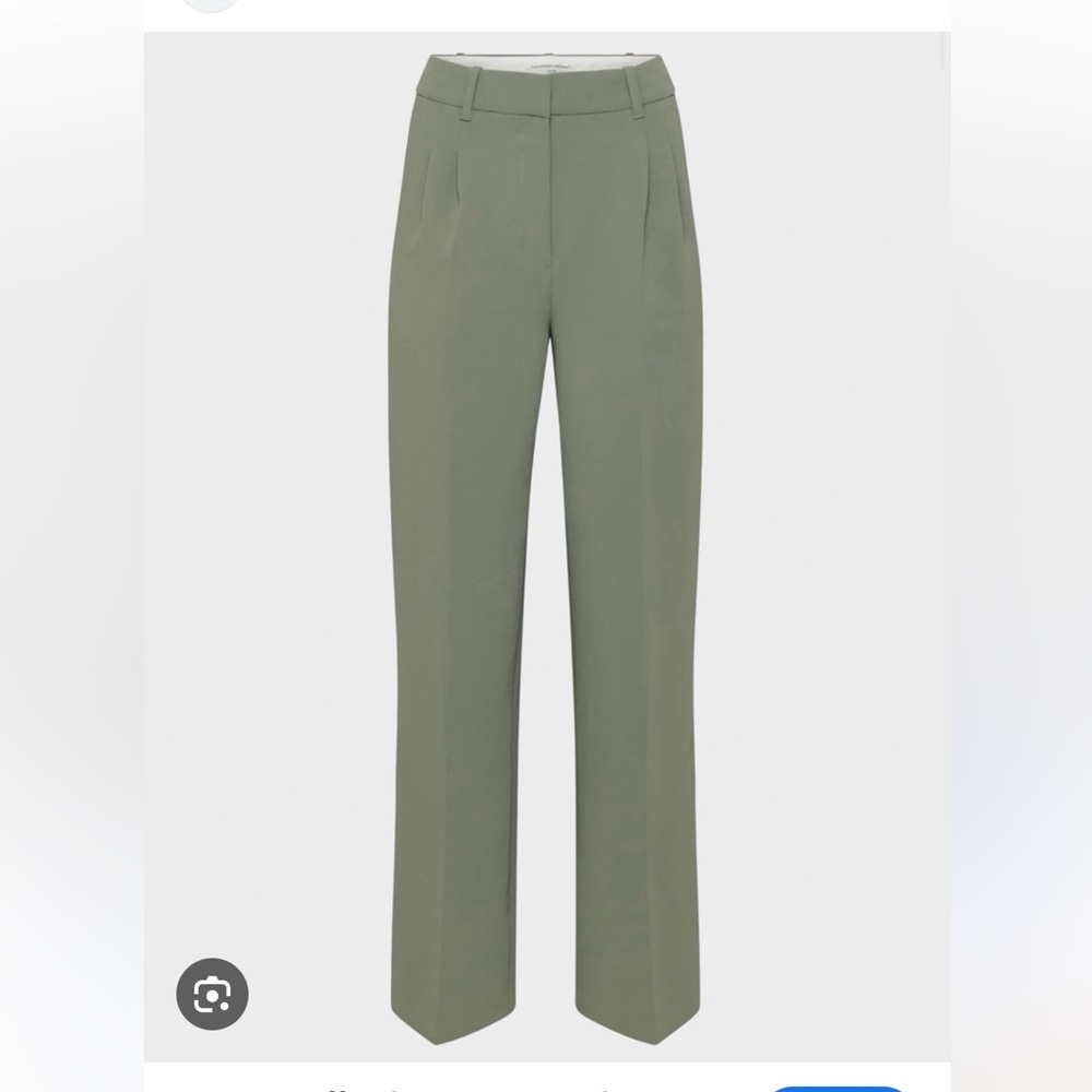 LIKE NEW ARITZIA Wilfred Effortless Pant, Smoky Sage, 2 Short